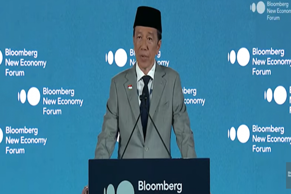 jokowi, bloomberg, ai