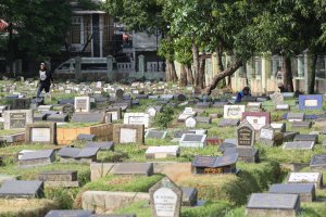 Pemprov DKI Jakarta akan buka 1.950 petak makam baru di TPU Kebon Nanas dan Rawa Bunga (Foto: Katadata/Fauza Syahputra)
