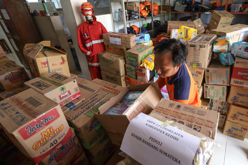 donasi bencana sumatra, gus ipul, influencer, mensos,