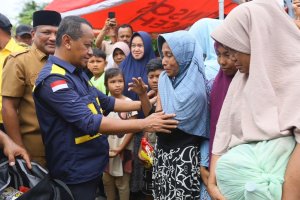 Menteri ESDM Bahlil Lahadalia Tinjau Langsung Perbaikan Kelistrikan di Aceh