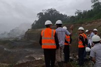 Penghentian sementara operasional tiga perusahaan di DAS Batang Toru, Kabupaten Tapanuli Selatan, Sumatra Utara.