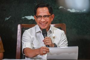 Mendagri berhentikan sementara Bupati Aceh Selatan