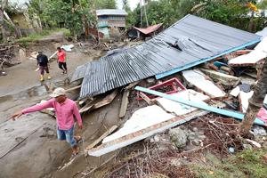 Rumah rusak akibat banjir bandang di Aceh