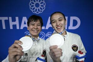 Ganda putri Indonesia raih perak SEA Games 2025