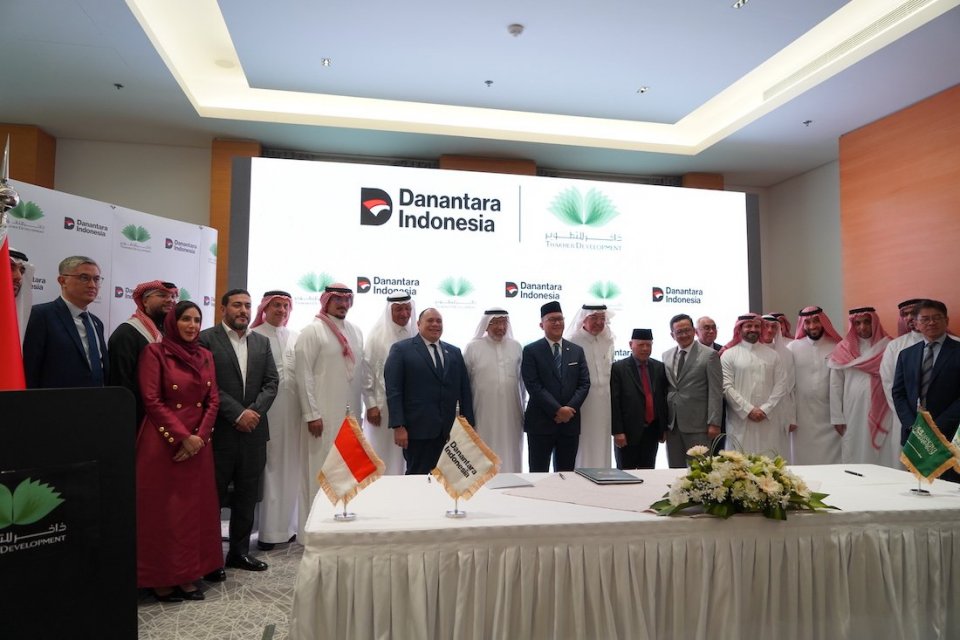 Danantara Indonesia, melalui Danantara Investment Management (DIM) menandatangi kesepakatan akuisisi dengan Thakher Development Company, mencakup aset perhotelan dan real estat yang berlokasi di dalam kawasan Thakher City pada.