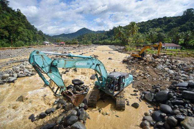 Greenpeace Nilai Pemerintah Inkompeten dalam Penanganan Bencana Banjir Sumatra