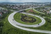 Arus lalu lintas pascakecelakaan bus di Tol Krapyak Semarang