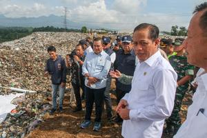 Menteri Lingkungan Hidup tinjau TPA Tanjungrejo