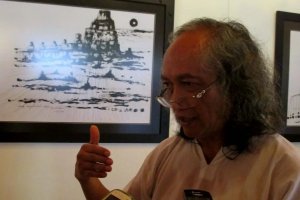 Rohaniawan Romo Mudji Sutrisno saat pameran foto Aruphadatu di Pendopo Manohara, Magelang, Jawa Tengah, 15 November 2014.