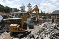 Pembersihan masjid tertimbun longsor di Bener Meriah