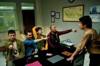 Jumlah Penonton Film Agak Laen