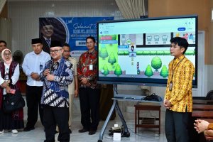 Papan interkatif digital atau IFP Kemendikdasmen