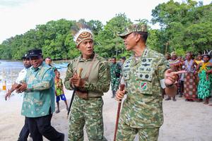 Penanaman 1.500 mangrove di Manokwari Utara