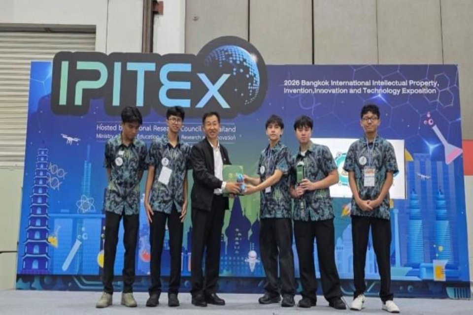 Tujuh pelajar Indonesia raih Medali Emas IPITEx 2026 di Bangkok, Thailand, Selasa (13/1)