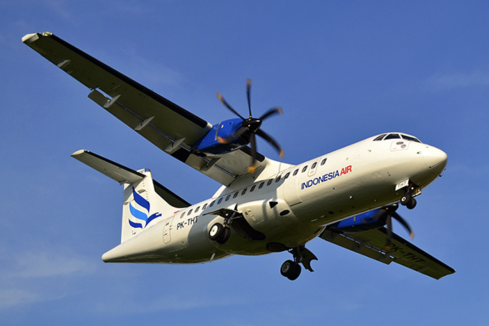 Indonesia Air Transport, Pesawat ATR 42-500, pesawat jatuh