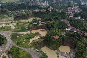 Penertiban tambang galian C di Banten