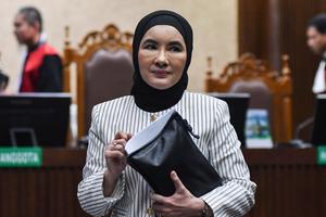 Mantan Dirut Pertamina Nicke Widyawati menjadi saksi kasus pengelolaan minyak mentah