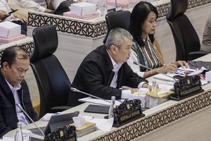 Raker Komisi V DPR bahas evaluasi Nataru 2025-2026