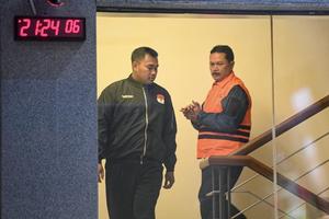 KPK tahan Wali Kota Madiun Maidi