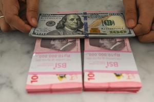 Nilai tukar rupiah terhadap dolar AS ditutup menguat