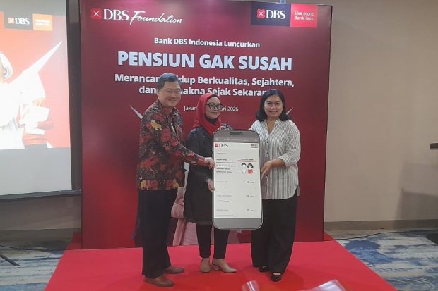 Head of Investment & Insurance Product, Consumer Banking Group PT Bank DBS Indonesia Djoko Sulistyo ; Founder & CEO, Lead Financial Trainer at QM Financial Ligwina Hananto; dan Head of Group Marketing & Communications PT Bank DBS Indonesia Mona Monika, di