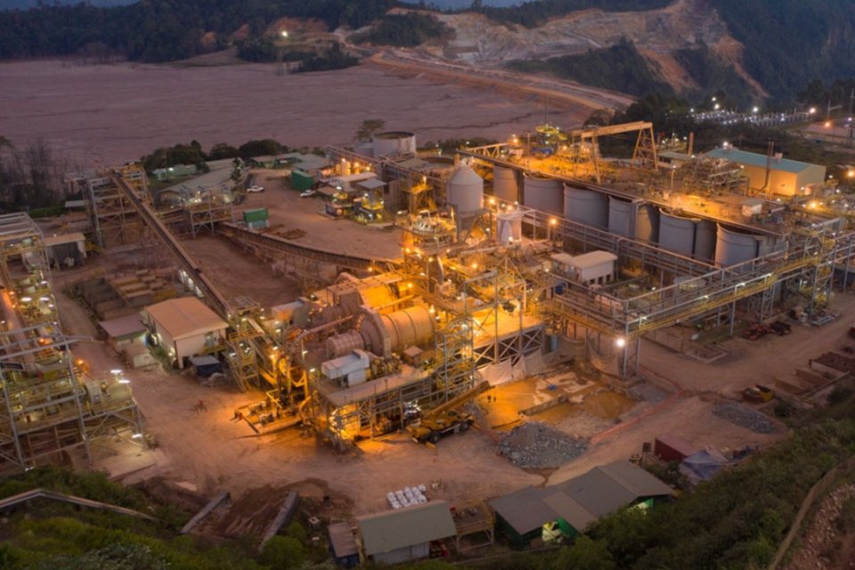 tambang emas Martabe,