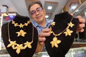 Harga emas perhiasan meningkat di Aceh