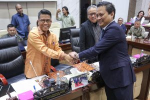 Thomas Djiwandono jalani uji kelayakan calon Deputi Gubernur Bank Indonesia (Foto: Katadata/Fauza Syahputra)