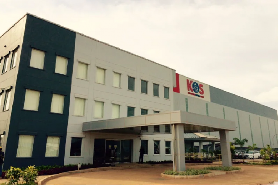 Krakatau Osaka Steel, produsen baja,