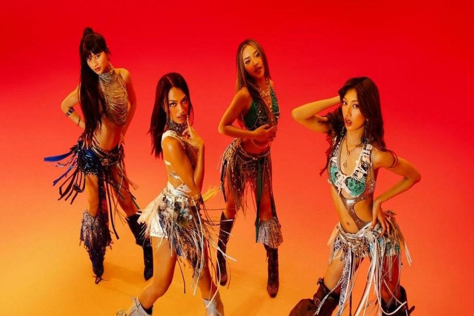 makna dan lirik lagu work nona