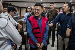 Sidang dakwaan kasus korupsi investasi Tanihub