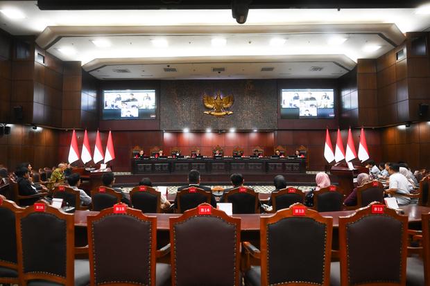 MK tolak uji materi tentang perkawinan beda agama