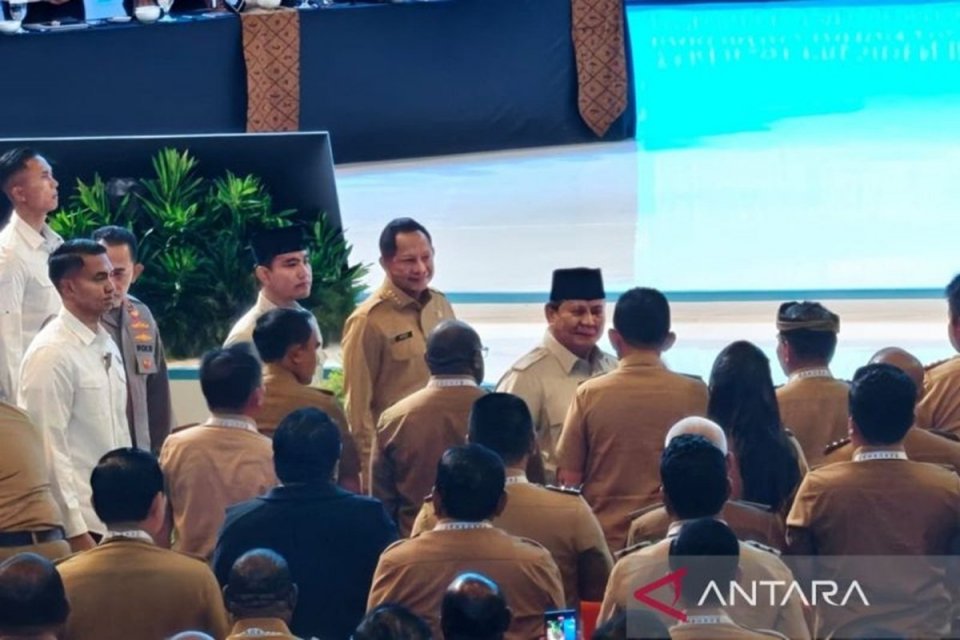 Presiden RI Prabowo Subianto menghadiri Rapat Koordinasi Nasional Pemerintah Pusat dan Daerah 2026 di Sentul International Convention Center (SICC), Kabupaten Bogor, Jawa Barat, Senin (2/2/2026). (ANTARA/Fathur Rochman)\\