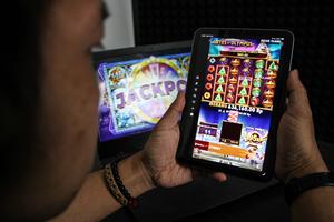 Kemenkomdigi blokir 2 juta lebih konten judi online tahun 2025