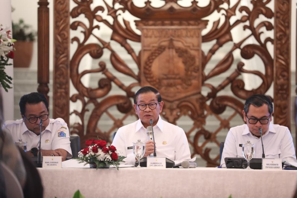 ekonomi jakarta tumbuh 5,21 persen