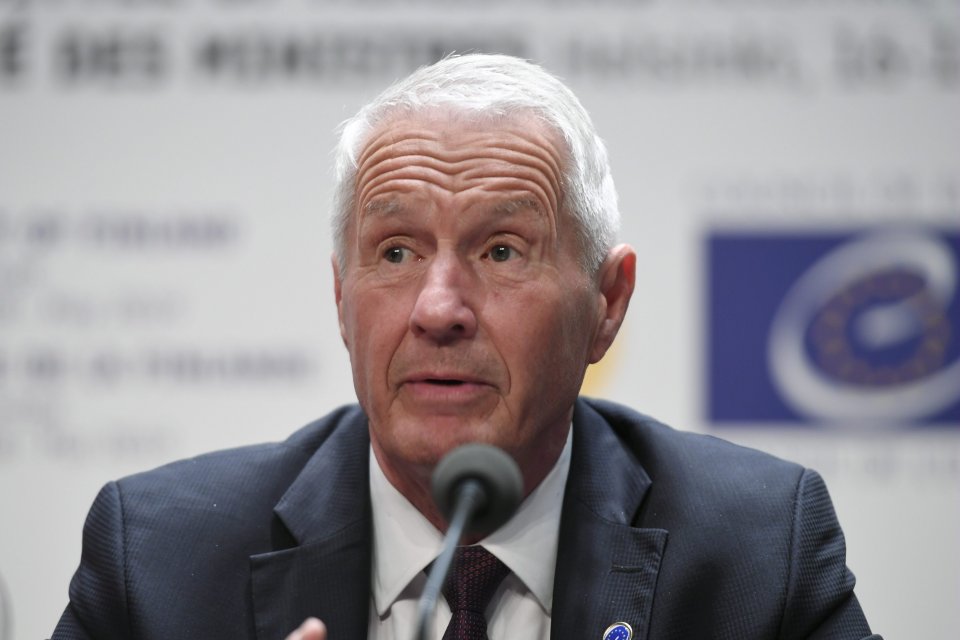 pm norwegia jagland membantah soal relasi dengan epstein