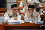 Raker Komisi VIII DPR bersama Menteri Haji dan Umrah