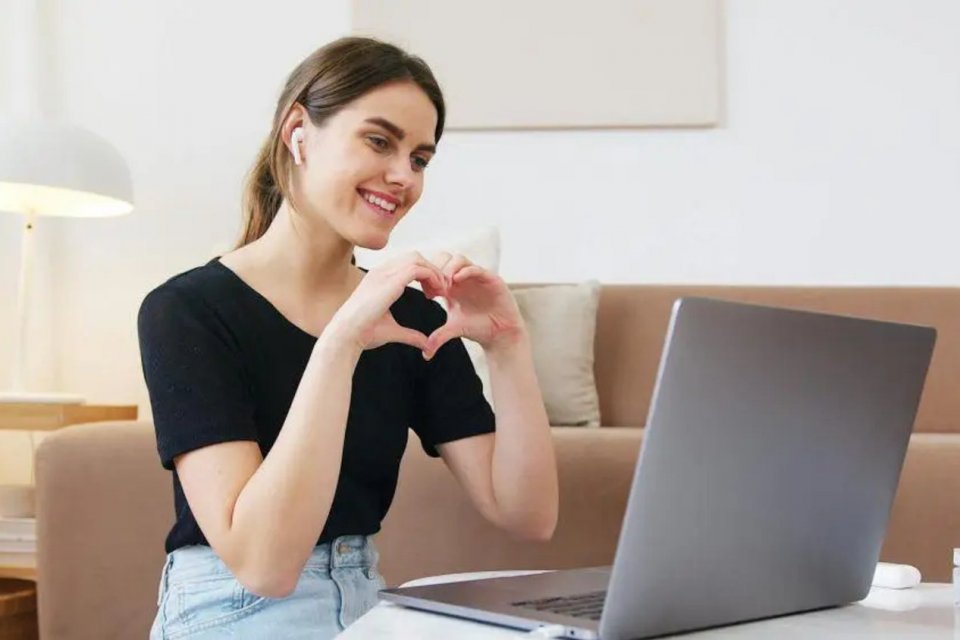 Kata-kata Valentine untuk Pacar LDR