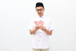 THR Cair Paling Telat Tanggal Berapa