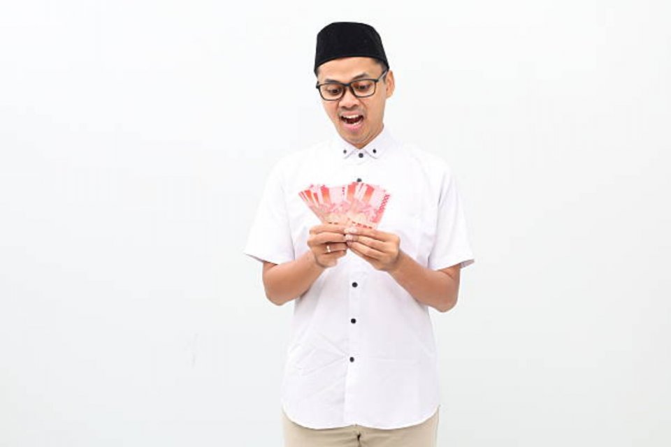 THR Cair Paling Telat Tanggal Berapa