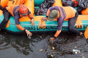 Aksi bersih sampah di Kabupaten Bogor