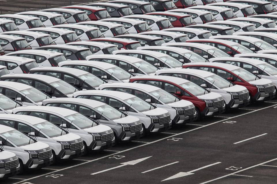 Penjualan Mobil Semester I 2026 Naik 7,2%, LCGC Turun — Astra Dominasi Pasar