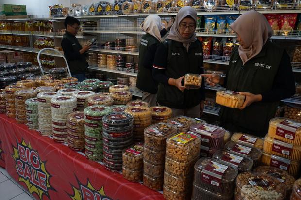 Pemeriksaan parcel Lebaran di Tulungagung