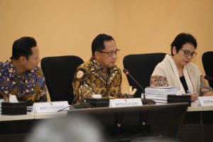 Menteri Dalam Negeri (Mendagri) Muhammad Tito Karnavian selaku Ketua Satuan Tugas (Kasatgas) Percepatan Rekonstruksi dan Rehabilitasi (PRR) Pascabenca
