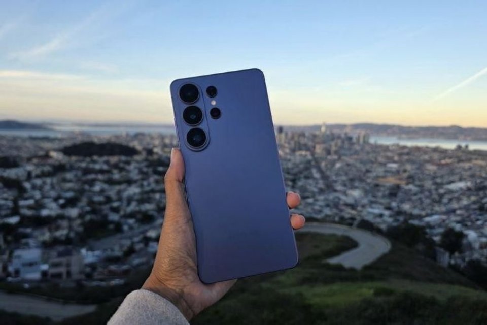 Konsumen dapat memanfaatkan promo pre-order Samsung Galaxy S26 Series dari BRI berupa diskon hingga Rp2 juta serta cicilan 0% melalui kartu kredit maupun kartu debit BRI selama periode pemesanan berlangsung.