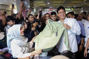 Menteri Keuangan Purbaya Kunjungi Pasar Tanah Abang (Foto: Katadata/Fauza Syahputra)