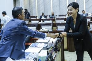 Uji kelayakan dan kepatutan Dewan Komisioner OJK