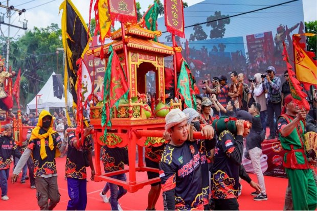 Mowilex Dukung Imlek & Cap Go Meh Singkawang Lewat Jejak Warna Indonesia