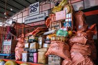 Jumlah pengiriman paket pos naik jelang Lebaran