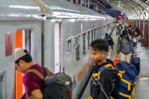 Arus mudik di Stasiun Kiaracondong Bandung